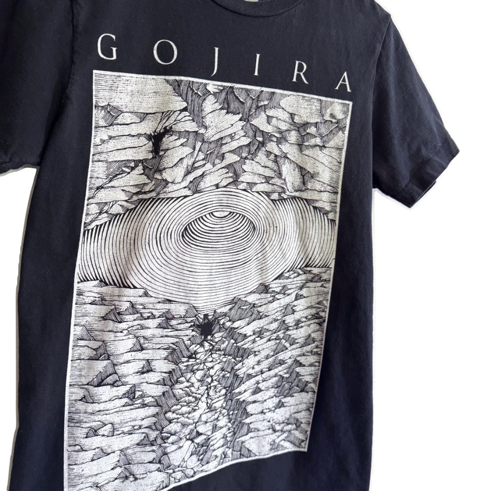 Gojira Shooting Star Black Tee - Picture 2 of 6